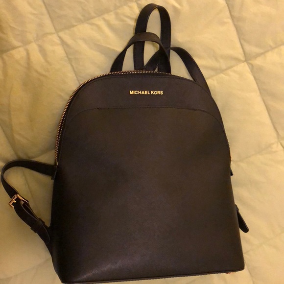 Michael Kors backpack: black- like new - Picture 1 of 3